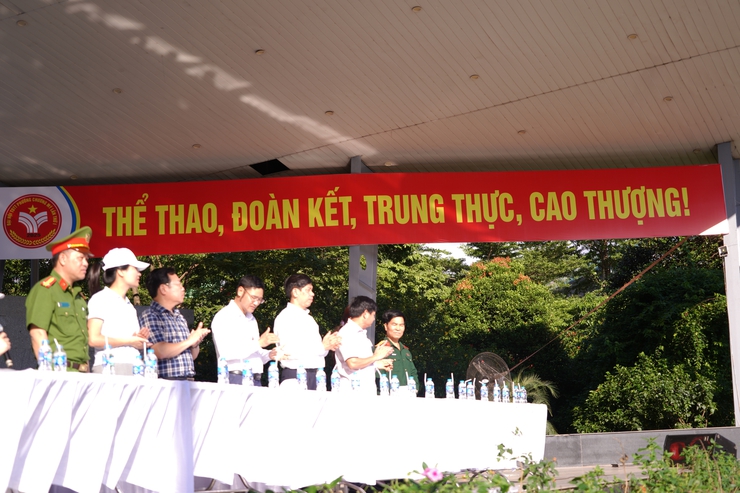 Tổng duyệt Lễ khai mạc Đại hội Thể dục Thể thao Phường Chương Mỹ lần thứ I năm 2025- Ảnh 1.