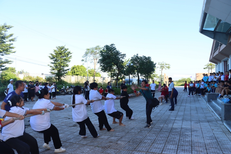 Sôi nổi các giải thi đấu tại Đại hội Thể dục thể thao xã Phú Xuyên lần thứ nhất năm 2025- Ảnh 6.