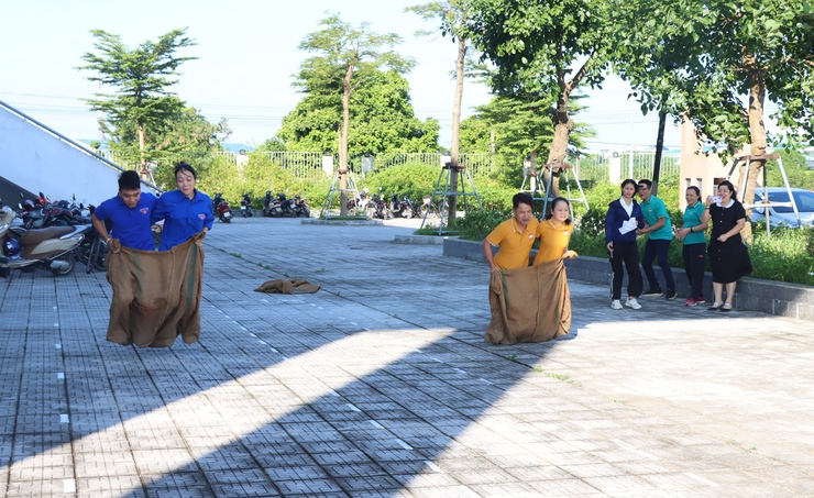 Sôi nổi các giải thi đấu tại Đại hội Thể dục thể thao xã Phú Xuyên lần thứ nhất năm 2025- Ảnh 13.