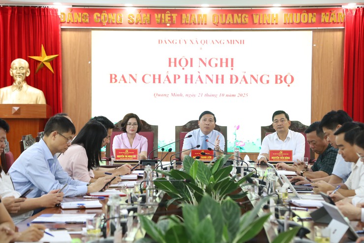 Quang Minh công bố Quyết định bổ sung 06 Ủy viên Ban Chấp hành Đảng bộ xã khóa I, nhiệm kỳ 2025-2030- Ảnh 3.