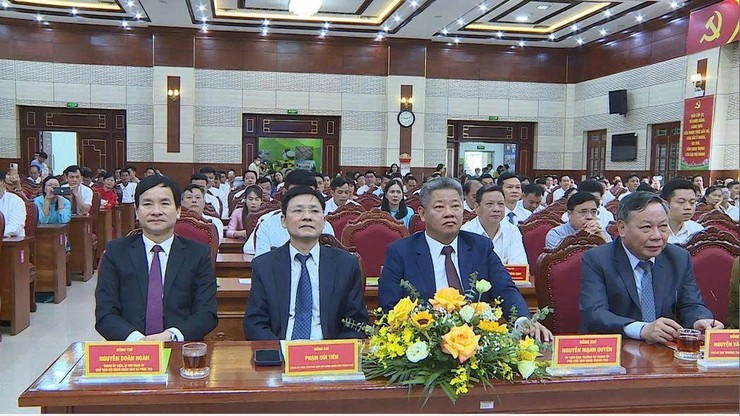 Hội Nông dân thành phố Hà Nội kỷ niệm 95 năm Ngày thành lập Hội Nông dân Việt Nam và biểu dương Nông dân Thủ đô xuất sắc năm 2025- Ảnh 5.