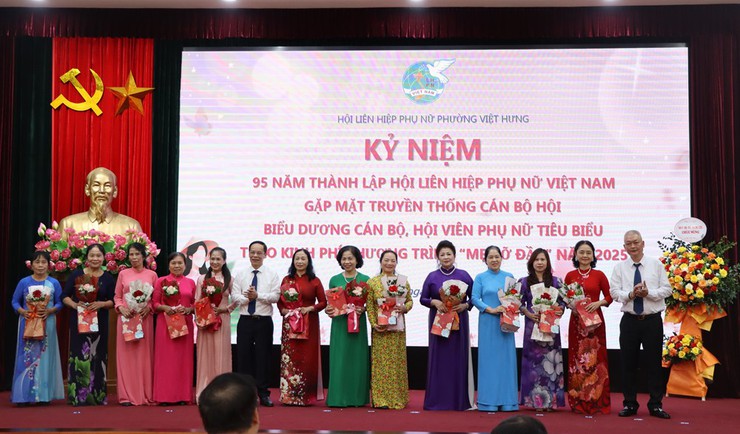 Hội LHPN Phường: Kỷ niệm 95 năm thành lập Hội LHPN Việt Nam và ngày Phụ nữ Việt Nam 20/10- Ảnh 6.
