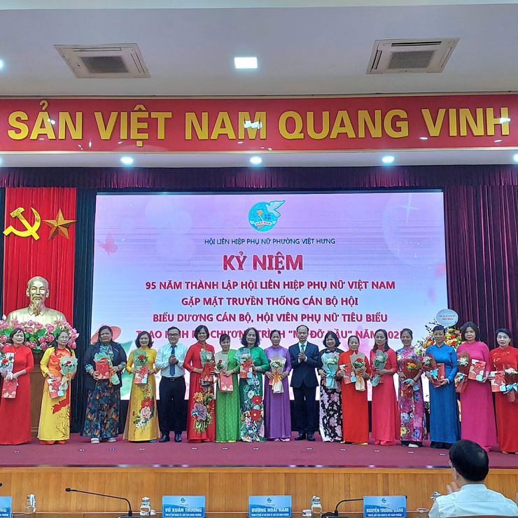 Hội LHPN Phường: Kỷ niệm 95 năm thành lập Hội LHPN Việt Nam và ngày Phụ nữ Việt Nam 20/10- Ảnh 5.