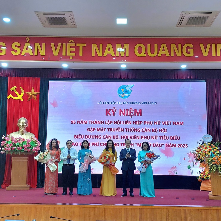 Hội LHPN Phường: Kỷ niệm 95 năm thành lập Hội LHPN Việt Nam và ngày Phụ nữ Việt Nam 20/10- Ảnh 2.
