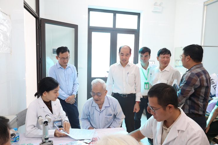 Xã Mê Linh phát động Chương trình khám, quản lý, theo dõi sức khỏe toàn dân- Ảnh 9.