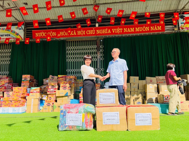 Trường Tiểu học Đại Xuyên hướng về học sinh vùng lũ Bắc Ninh - Lan tỏa yêu thương, kết nối nhân ái- Ảnh 1.