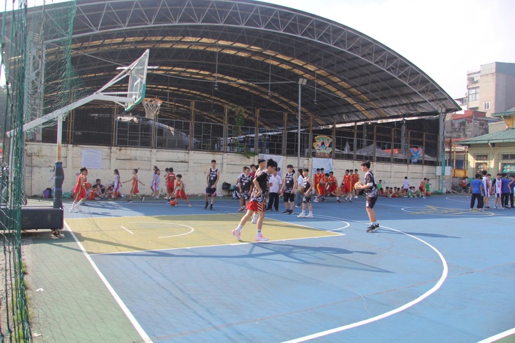 SÔI NỔI GIẢI THI ĐẤU BÓNG RỔ TRONG KHUÔN KHỔ ĐẠI HỘI THỂ DỤC THỂ THAO PHƯỜNG HỒNG HÀ LẦN THỨ I NĂM 2025- Ảnh 3.