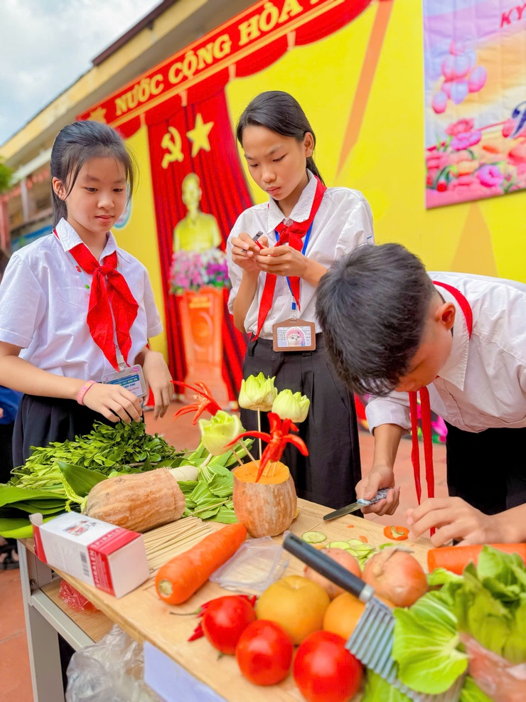 Trường THCS Đông Sơn tổ chức Hội thi “Khéo tay hay làm”- Ảnh 3.