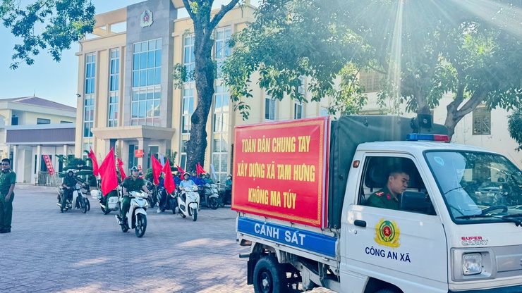 Xã Tam hưng ra quân tuyên truyền lưu động xây dựng Xã, phường không ma túy- Ảnh 4.