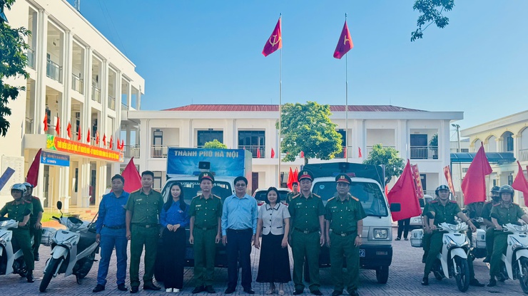 Xã Tam hưng ra quân tuyên truyền lưu động xây dựng Xã, phường không ma túy- Ảnh 2.