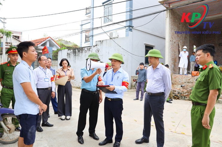 UBND xã Kiều Phú kiên quyết xử lý triệt để các trường hợp vi phạm Luật đất đai- Ảnh 3.