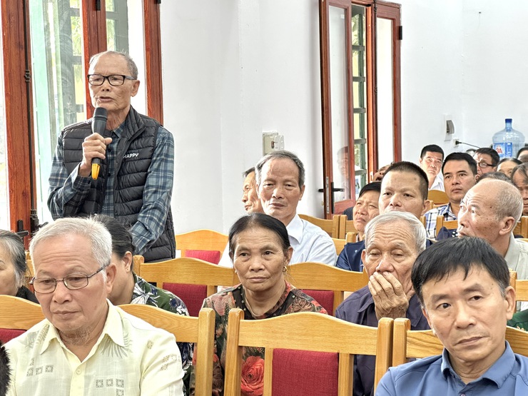 ĐẢNG ỦY XÃ THƯ LÂM TỔ CHỨC HỘI NGHỊ TIẾP XÚC, ĐỐI THOẠI GIỮA ĐỒNG CHÍ BÍ THƯ ĐẢNG ỦY, CHỦ TỊCH HĐND XÃ VỚI MTTQ, CÁC TỔ CHỨC CHÍNH TRỊ - XÃ HỘI VÀ NHÂN DÂN CÁC THÔN NĂM 2025- Ảnh 7.