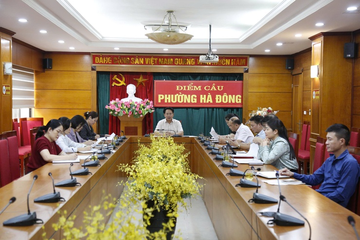 HĐND phường Hà Đông giao ban công tác quý III/2025- Ảnh 1.