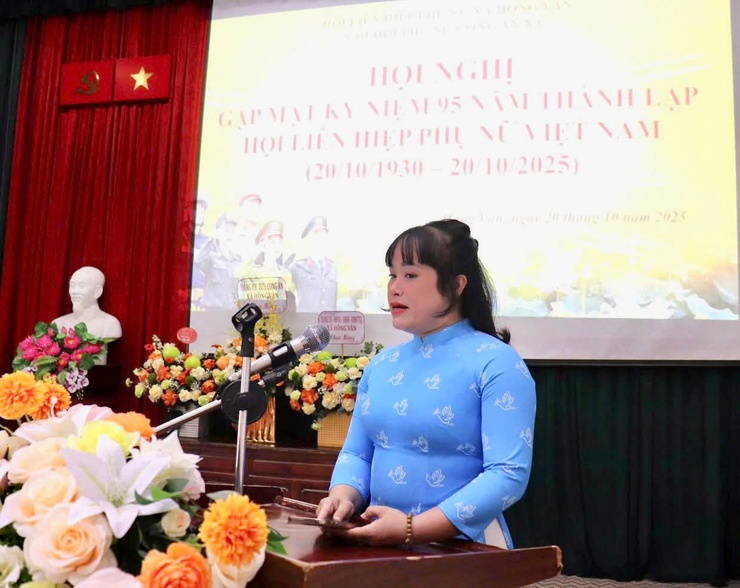 CÔNG AN XÃ HỒNG VÂN TỔ CHỨC GẶP MẶT KỶ NIỆM NGÀY PHỤ NỮ VIỆT NAM 20/10- Ảnh 5.