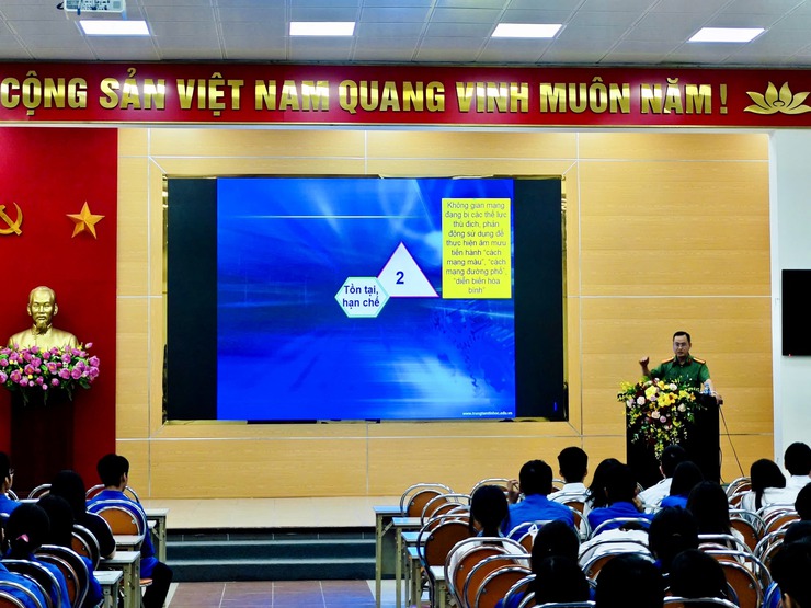 ĐOÀN VIÊN, THANH NIÊN PHÙNG KHẮC KHOAN – SỐNG, HỌC TẬP VÀ LÀM VIỆC THEO PHÁP LUẬT!- Ảnh 3.