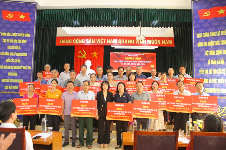 Phường Kiến Hưng phát động tháng cao điểm "Vì người nghèo" và an sinh xã hội năm 2025- Ảnh 3.