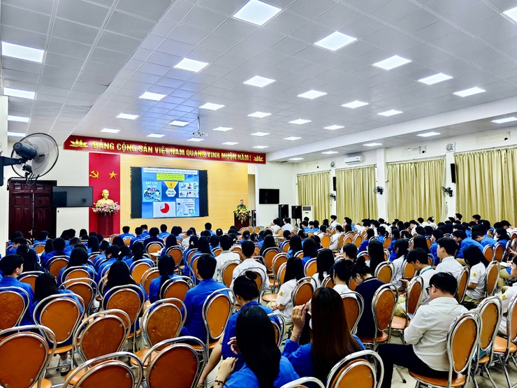 ĐOÀN VIÊN, THANH NIÊN PHÙNG KHẮC KHOAN – SỐNG, HỌC TẬP VÀ LÀM VIỆC THEO PHÁP LUẬT!- Ảnh 1.