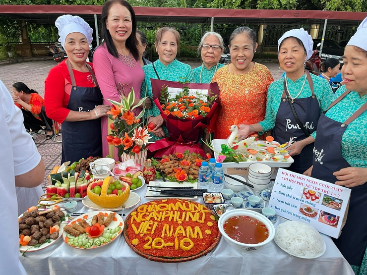 Hội LHPN phường Đông Ngạc tổ chức kỷ niệm 95 năm Ngày thành lập Hội Liên hiệp Phụ nữ Việt Nam (20/10/1930-20/10/2025) và hội thi “Món ngon cuối tuần”- Ảnh 11.