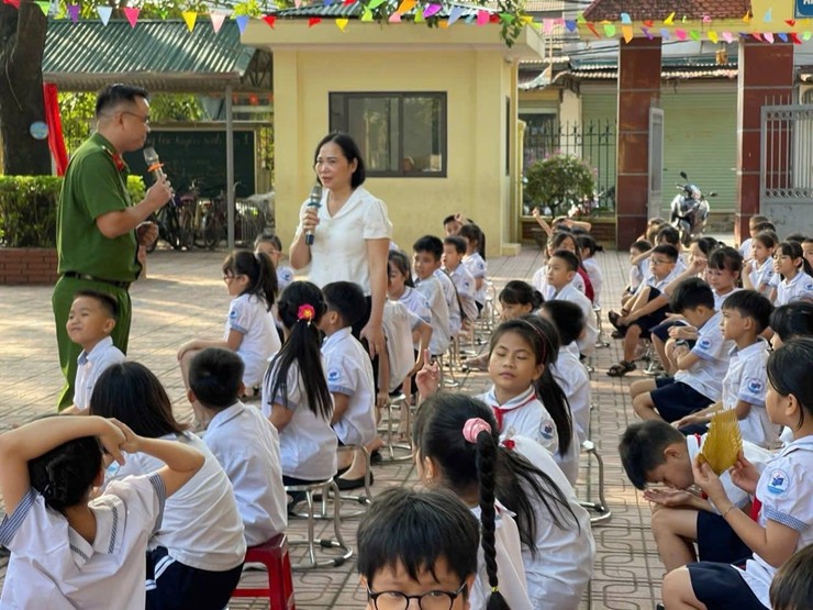 Nâng cao ý thức của học sinh, phụ huynh và nhà trường trong phòng, chống ma tuý, thuốc lá điện tử và bảo lực học đường- Ảnh 3.