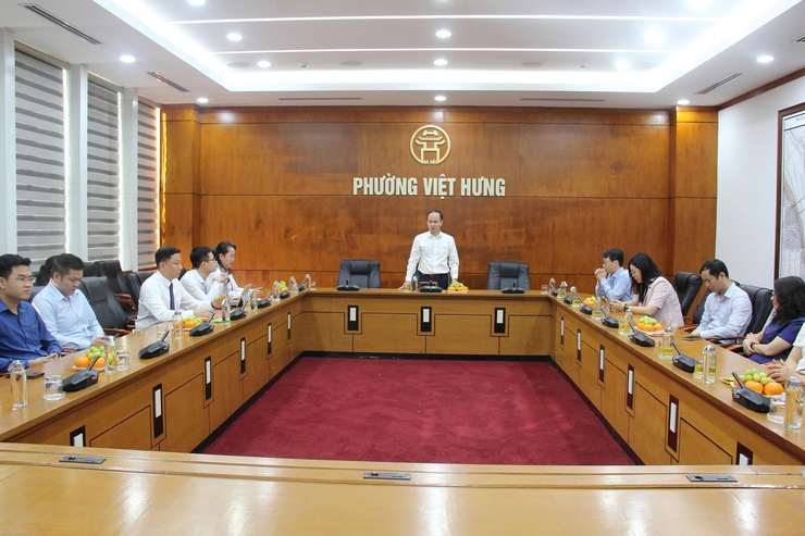 CÔNG BỐ QUYẾT ĐỊNH BỔ NHIỆM PHÓ TRƯỞNG BAN XÂY DỰNG ĐẢNG PHƯỜNG VIỆT HƯNG- Ảnh 2.