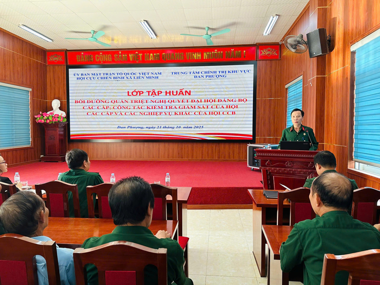 Tập huấn, bồi dưỡng nghiệp vụ công tác Hội CCB xã Liên Minh năm 2025- Ảnh 1.