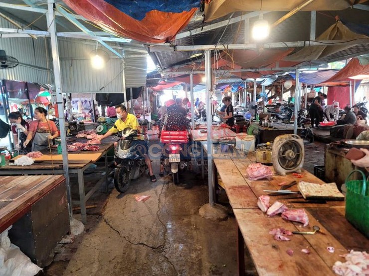 Chung tay đảm bảo an toàn phòng cháy chữa cháy tại các chợ trên địa bàn phường Dương Nội- Ảnh 1.
