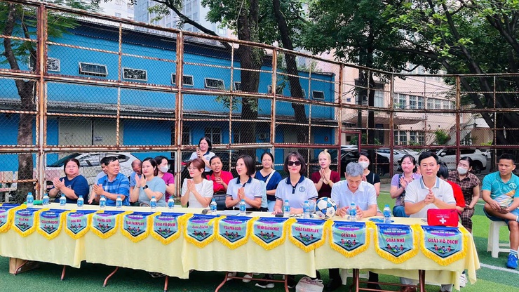 Tưng bừng giải bóng đá tranh cúp tiểu học Thịnh Quang lần thứ III năm 2025- Ảnh 15.