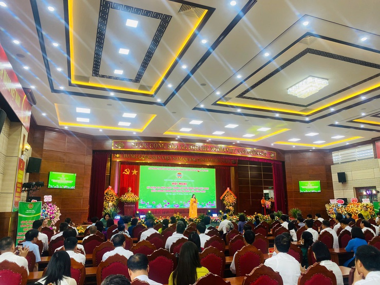 HỘI NÔNG DÂN XÃ THƯ LÂM VINH DỰ ĐÓN NHẬN NHIỀU THÀNH TÍCH TIÊU BIỂU NĂM 2025- Ảnh 3.