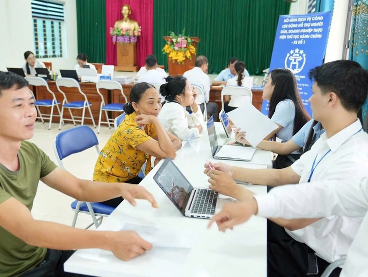 Hà Nội thành lập Tổ công tác tái cấu trúc, đơn giản hóa thủ tục hành chính- Ảnh 2.