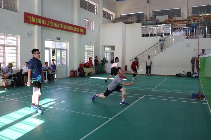 Hơn 100 vận động viên tham dự Giải cầu lông Đại hội Thể dục thể thao xã lần thứ I- Ảnh 5.