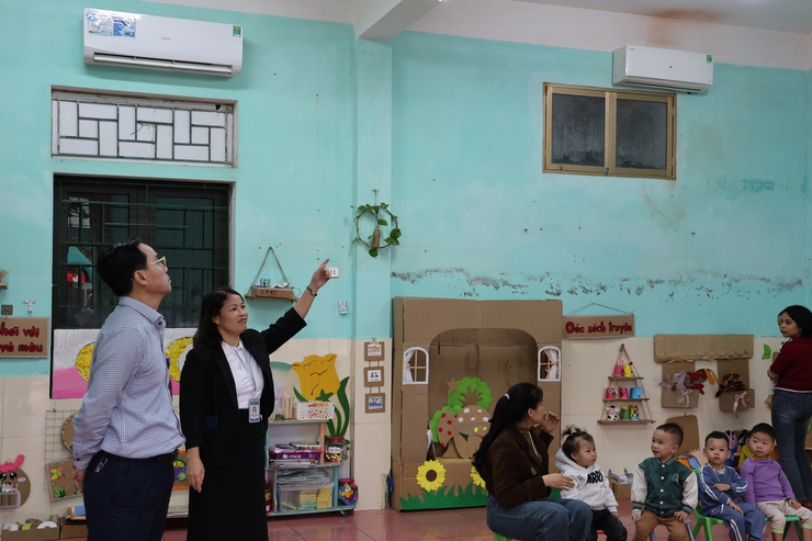Thường trực Hội đồng nhân dân xã Phú Nghĩa tổ chức khảo sát cơ sở vật chất của một số trường học trên địa bàn xã- Ảnh 6.