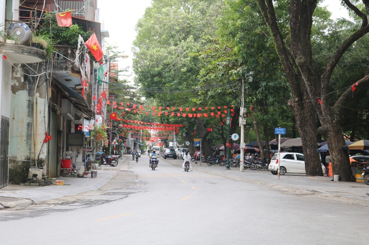 Đoàn kiểm tra số 3 xã Quốc Oai kiểm tra, chấm điểm cuộc thi "Giữ gìn thôn Sáng, Xanh, Sạch, Đẹp" tháng 8/2025- Ảnh 14.