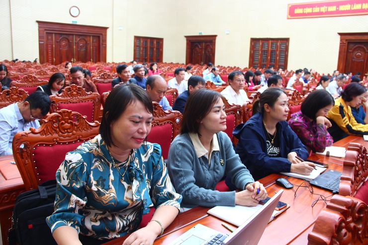 Thạch Thất: Tập huấn 04 thủ tục hành chính của Đảng trên Cổng dịch vụ công Quốc gia- Ảnh 1.