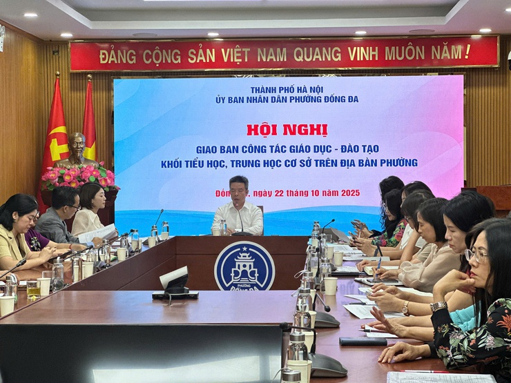Phường Đống Đa tổ chức gặp mặt, động viên giáo viên tham gia Hội thi giáo viên dạy giỏi cấp thành phố năm học 2025 – 2026- Ảnh 1.