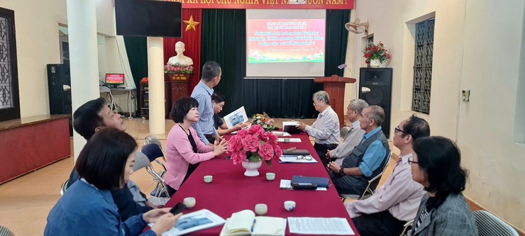 Thường trực Đảng ủy phường Bồ Đề khảo sát thực tế theo kiến nghị của các tổ dân phố tại kỳ họp giao ban quý III năm 2025- Ảnh 3.