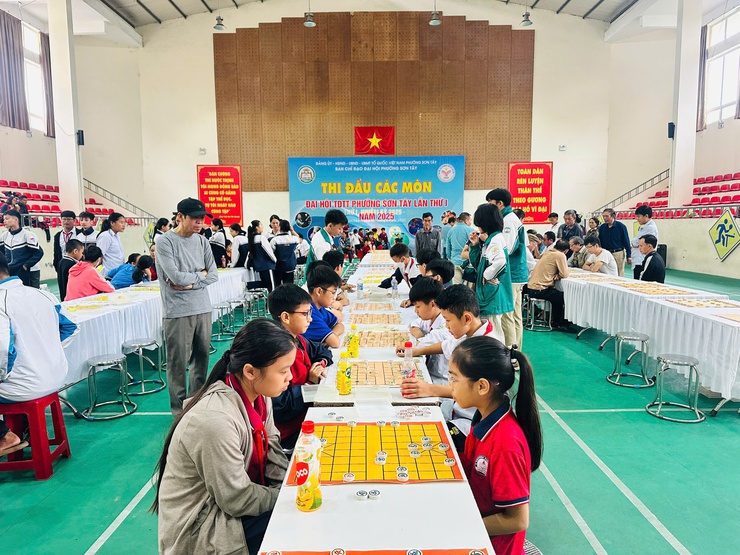 Sơn Tây: 110 vận động viên tranh tài Giải Cờ tướng năm 2025- Ảnh 1. Sơn Tây: 110 vận động viên tranh tài Giải Cờ tướng năm 2025- Ảnh 1.