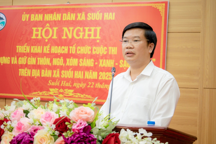 UBND xã Suối Hai tổ chức hội nghị triển khai tổ chức cuộc thi "Xây dựng và giữ gìn thôn, ngõ, xóm sáng, xanh, sạch, đẹp" năm 2025- Ảnh 4.