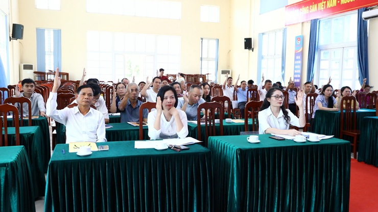 Hội nghị lần thứ Hai UB MTTQ xã Sơn Đồng thống nhất đổi tên Ban Công tác Mặt trận khu dân cư các thôn bị trùng sau khi sắp xếp đơn vị hành chính trên địa bàn xã- Ảnh 6.