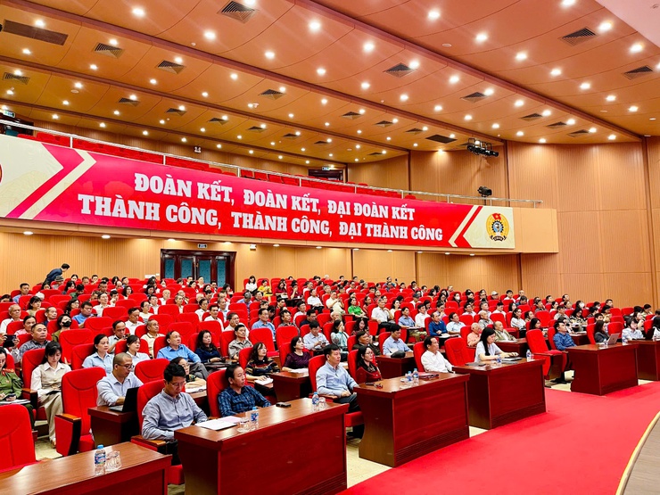 Đảng ủy phường Cầu Giấy tổ chức Hội nghị thông báo nhanh kết quả Đại hội đại biểu Đảng bộ thành phố Hà Nội lần thứ XVIII nhiệm kỳ 2025-2030- Ảnh 1. Đảng ủy phường Cầu Giấy tổ chức Hội nghị thông báo nhanh kết quả Đại hội đại biểu Đảng bộ thành phố Hà Nội lần thứ XVIII nhiệm kỳ 2025-2030- Ảnh 1.