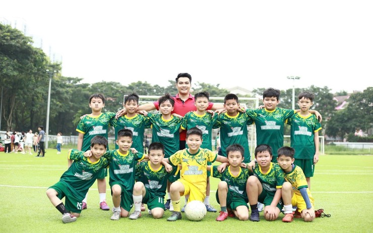 THẦY GIÁO TRẦN XUÂN CHÂU-NGƯỜI THẮP LỬA CHO PHONG TRÀO THỂ THAO TRƯỜNG TIỂU HỌC ĐẠI KIM- Ảnh 2.