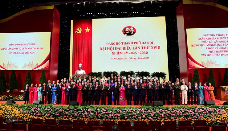 Danh sách Ban Thường vụ Thành ủy Hà Nội khóa XVIII- Ảnh 1.
