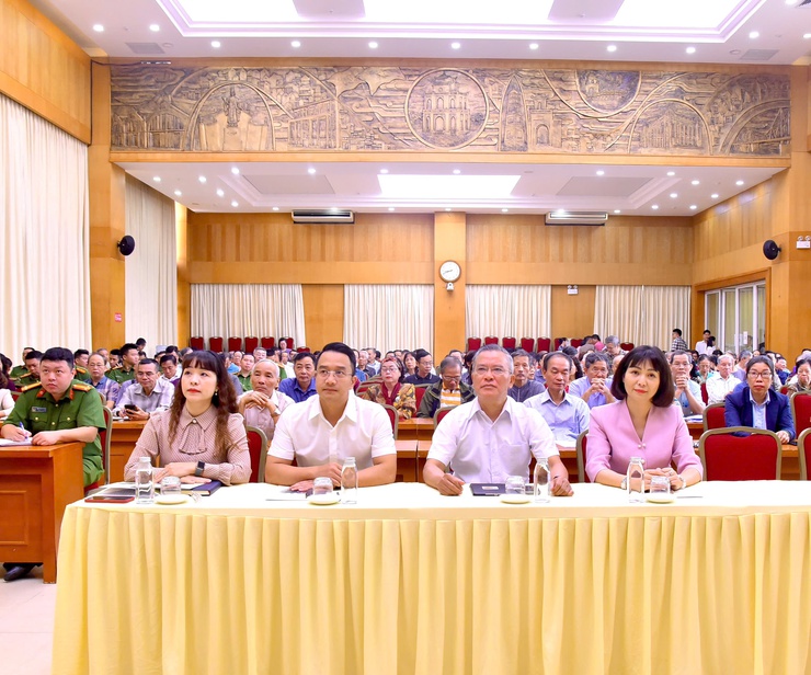 PHƯỜNG HOÀN KIẾM TỔ CHỨC HỘI NGHỊ QUÁN TRIỆT LUẬT BẦU CỬ ĐẠI BIỂU QUỐC HỘI VÀ ĐẠI BIỂU HĐND NĂM 2025- Ảnh 2.