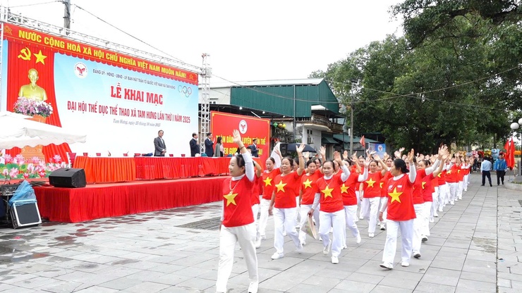 XÃ TAM HƯNG TỔNG DUYỆT CHƯƠNG TRÌNH ĐẠI HỘI THỂ DỤC THỂ THAO LẦN THỨ NHẤT NĂM 2025- Ảnh 4.