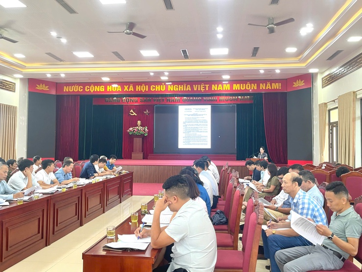 XÃ VĨNH THANH TỔ CHỨC HỘI NGHỊ GIAO BAN ĐÁNH GIÁ KẾT QUẢ THỰC HIỆN NHIỆM VỤ THÁNG 10, TRIỂN KHAI NHIỆM VỤ THÁNG 11 NĂM 2025- Ảnh 4.
