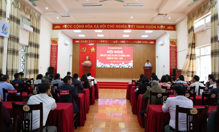Xã Phú Nghĩa tổ chức hội nghị tổng kết công tác bầu cử Trưởng thôn, nhiệm kỳ 2025-2028- Ảnh 1.