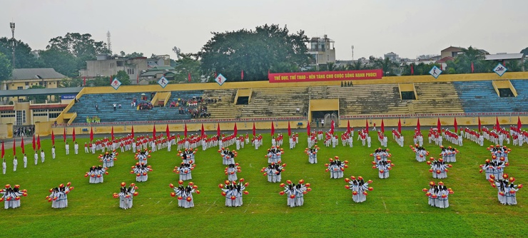 Sơn Tây: 3.800 người tham gia tổng duyệt diễu hành

tại Đại hội TDTT lần thứ I năm 2025- Ảnh 4.
