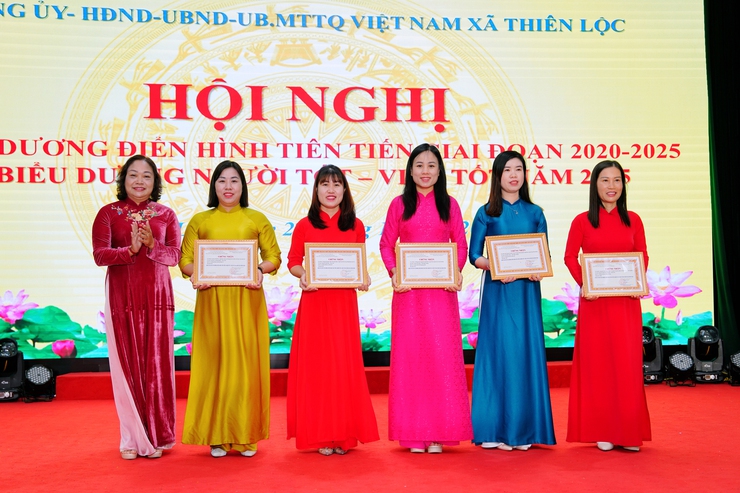 Xã Thiên Lộc tổ chức Hội nghị tuyên dương Điển hình tiên tiến giai đoạn 2020-2025, Người tốt - Việc tốt năm 2025- Ảnh 14.