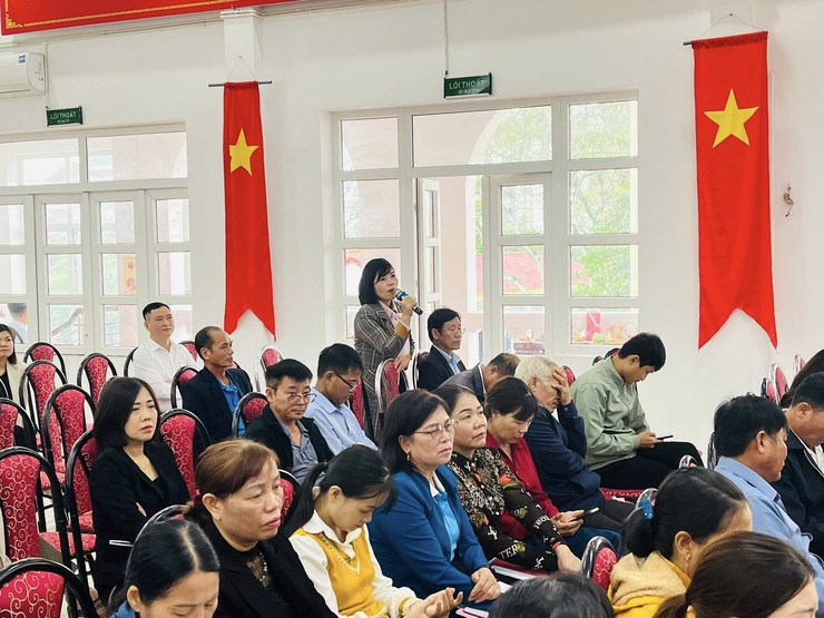 ĐẢNG ỦY XÃ BA VÌ TỔ CHỨC HỘI NGHỊ TẬP HUẤN NGHIỆP VỤ VÀ QUÁN TRIỆT MỘT SỐ NỘI DUNG VỀ CÔNG TÁC ĐẢNG NĂM 2025- Ảnh 5.