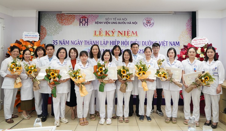 Bệnh viện Ung bướu Hà Nội: Tổ chức Lễ kỷ niệm 35 năm ngày thành lập Hiệp hội điều dưỡng Việt Nam- Ảnh 1.