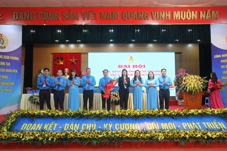 Đại hội Công đoàn phường Xuân Phương lần thứ I:
Khẳng định chỗ dựa tin cậy của người lao động- Ảnh 8.